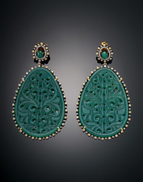 1166   -  <p><span class="object_title">PENDIENTES LARGOS ESMERALDAS Y DIAMANTES </span></p>