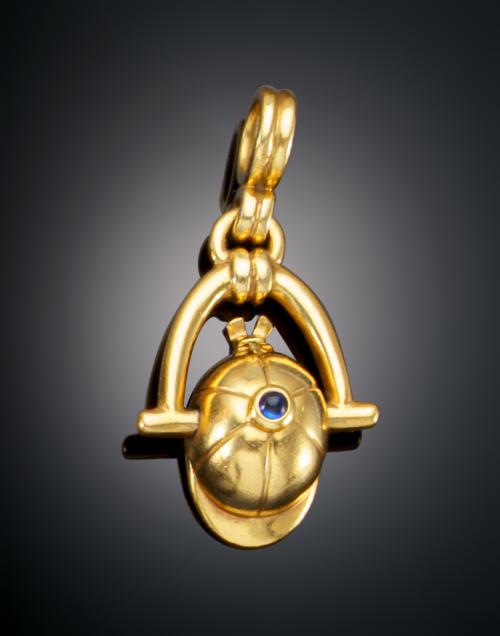 1121   -  <p><span class="object_title">COLGANTE "PIAGET"</span></p>