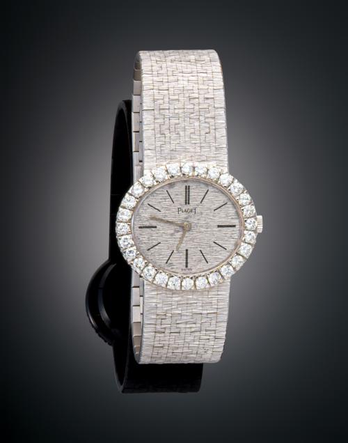 1124   -  <p><span class="object_title">RELOJ JOYA PIAGET </span></p>