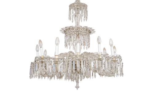 71   -  <p><span class="object_title">Lámpara de techo francesa en cristal tallado con 12 brazos de luz. <br/></span><br></p>