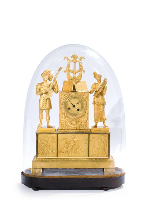 Reloj de sobremesa Imperio, Francia, S. XIX."Tristán e Is