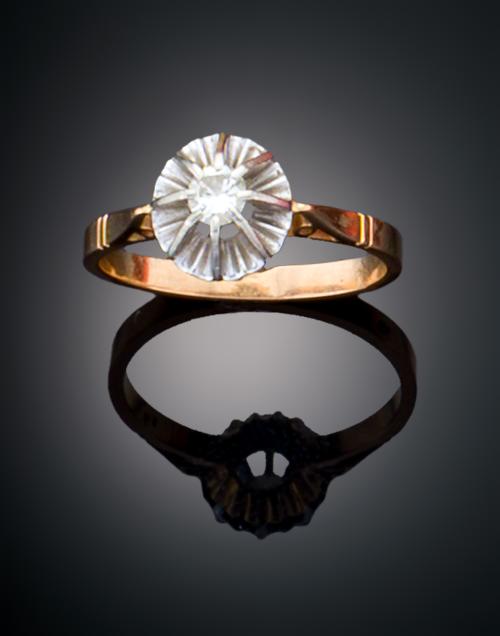 SORTIJA CON DIAMANTE EN ORO AMARILLO DE 18 K CON VISTAS EN 