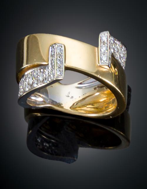 SORTIJA BICOLOR CON BANDAS DE PAVÉ DE DIAMANTES