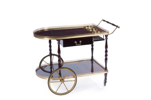 Carrito camarera, años 70En madera y latón dorado. Con ba