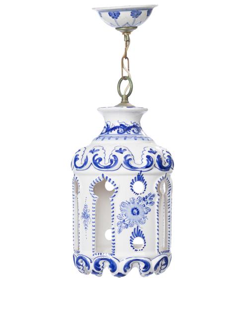 Pequeña lámpara farol en cerámica española blanca y azul de