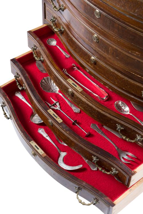 Gran cubertería en plata española punzonada con marcas de D