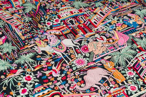 Importante mantón de Manila de colección, C. 1900.Bordado