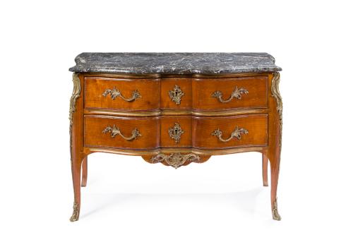 202   -  <p><span class="object_title">Cómoda de estilo Luis XV, Francia, s. XIX.</span><br></p>