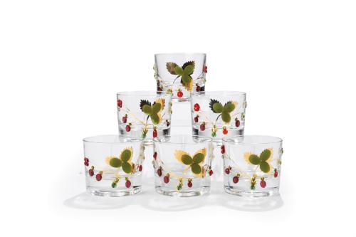 105   -  <p><span class="object_title">Exquisito juego de 12 vasos vintage, años 70. </span><br></p>
