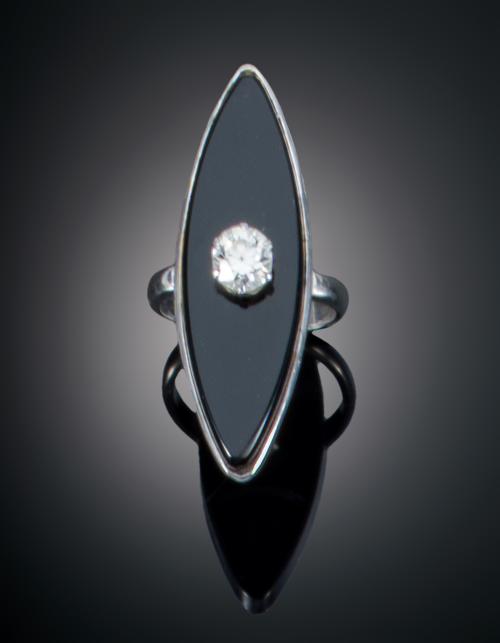 SORTIJA CON ONIX Y DIAMANTE