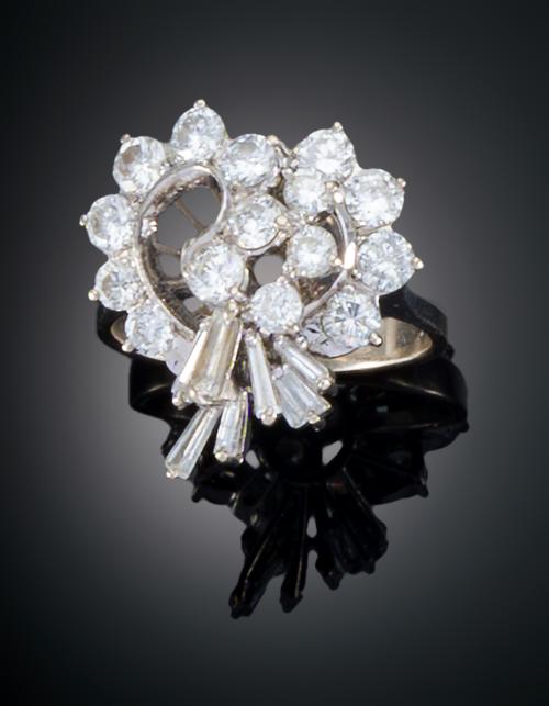 SORTIJA CON DIAMANTES
