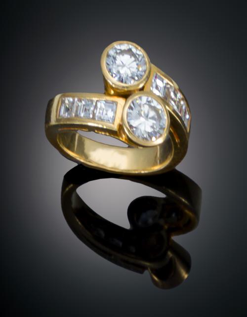 SORTIJA CON DIAMANTES