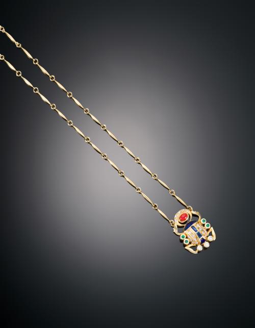 GARGANTILLA ESCARABAJO CON DIAMANTES, ESMERALDAS, ZAFIROS Y