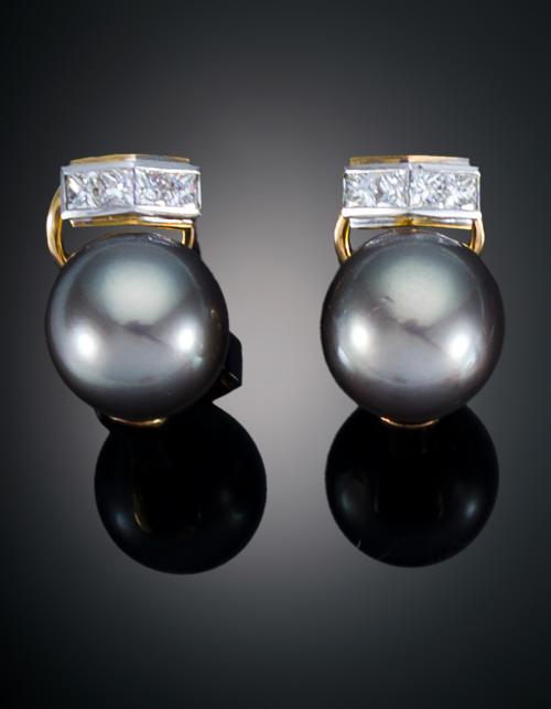 928   -  <p><span class="object_title">PENDIENTES CON PERLA DE TAHITI Y DIAMANTES </span></p>