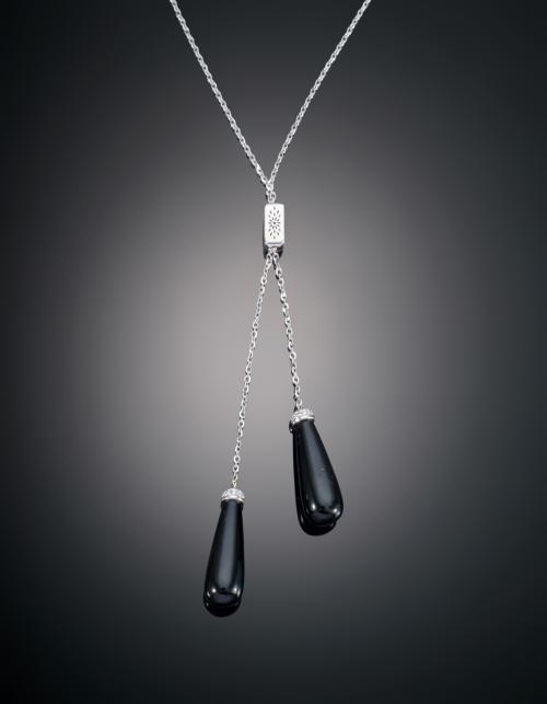 COLGANTE CON ÓNIX Y DIAMANTES