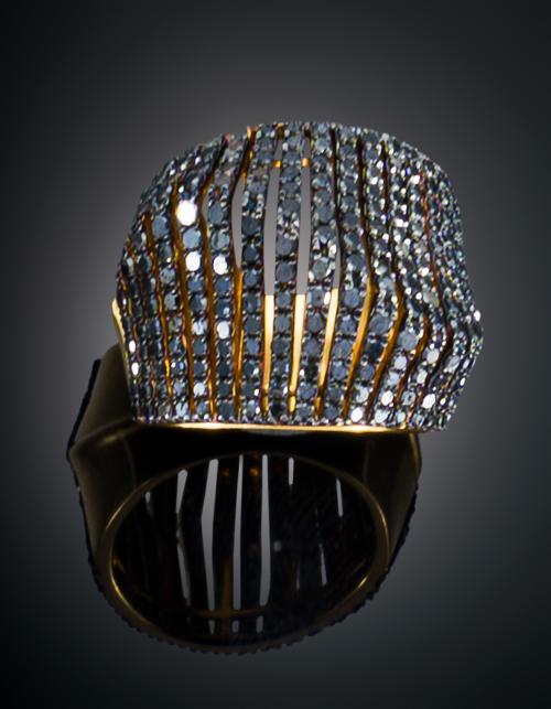 SORTIJA ANCHA CON DIAMANTES