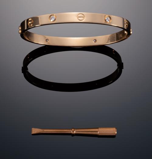 661   -  <p><span class="object_title">Pulsera Cartier modelo LOVE</span></p>