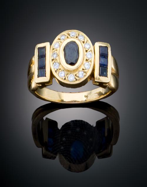 SORTIJA CON ZAFIROS Y DIAMANTES EN ORO AMARILLO DE 18 K