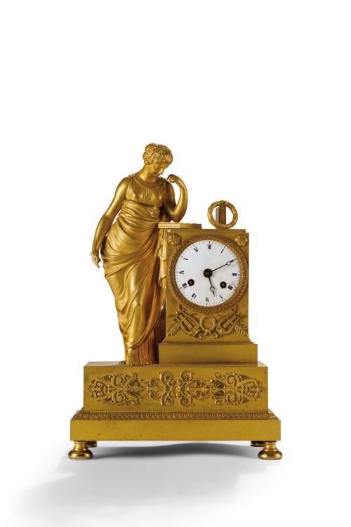 107   -  <p><span class="object_title">Reloj de sobremesa Carlos X en bronce dorado y cincelado. Francia S.XIX</span><br></p>