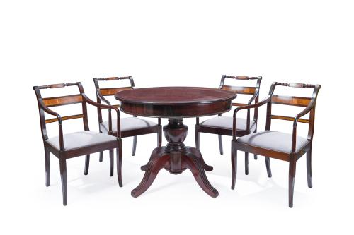 Juego de comedor estilo inglés formado por mesa circular co