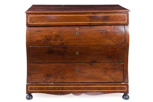 Cómoda en madera de nogal, frente sinuoso, cinco registros 