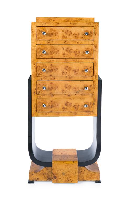 171   -  <p><span class="object_title">Sinfonier de estilo Art Decó, S. XX. <br/>Realizado en madera chapada con terminación en raíz de olmo y madera ebonizada. Presenta cinco registros de cajones.</span><br></p>
