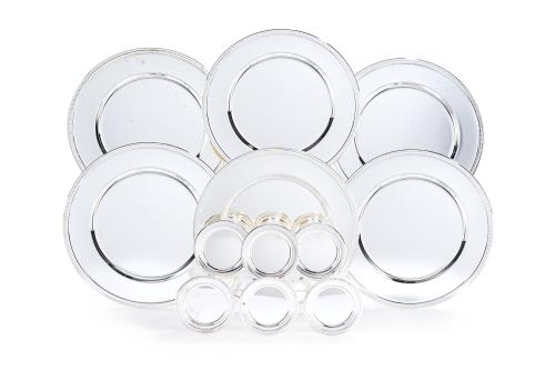 Juego de 6 bajoplatos y 6 platitos de pan en plateado, perí