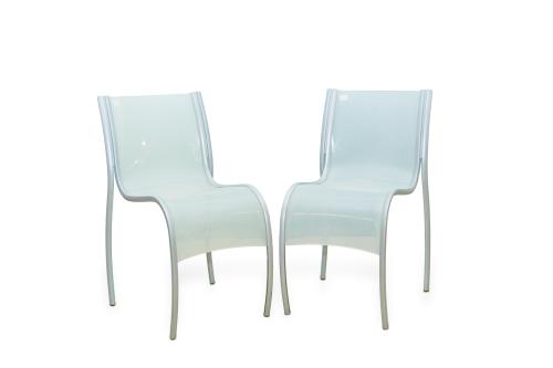 8   -  <p><span class="object_title">RON ARAD (Tel Aviv, 1951)  para KARTELL.<br/>Pareja de sillas "FPE 8009" en aluminio y polipropileno translúcido.</span><br></p>