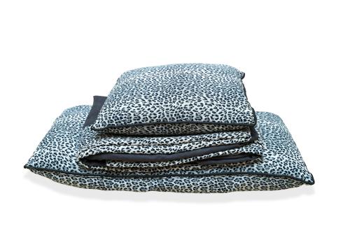 Funda nórdica y dos cojines estampado animal print