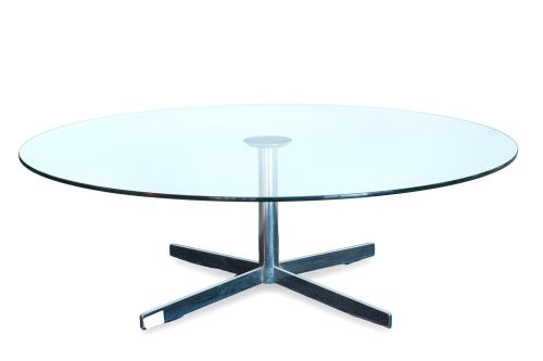 Mesita auxiliar diseño de Matteo Grassi.Estructura metáli