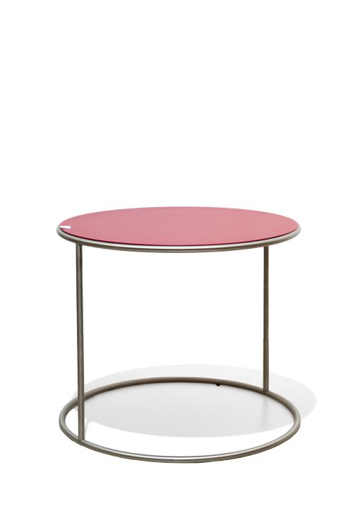 15   -  <p><span class="object_title">MICHELA CATALANO and ILARIA MARELLI para CAPPELLINI, Italia, 1999.<br/>Mesa de centro modelo "Cannot" </span><br></p>