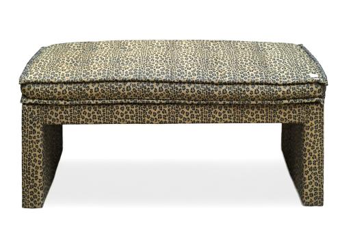 FENDI.Banqueta tapizada con estampado de leopardo