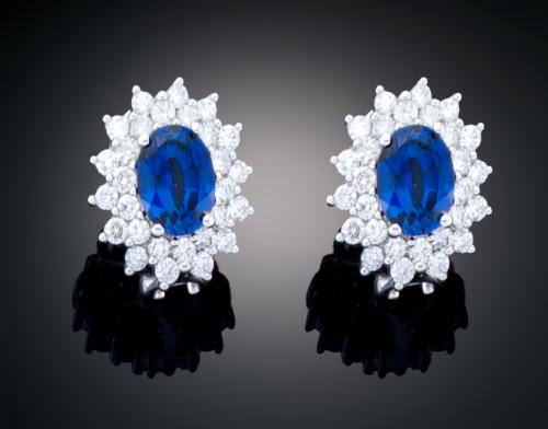 PENDIENTES CON ZAFIRO Y DIAMANTES EN ORO BLANCO DE 18 K