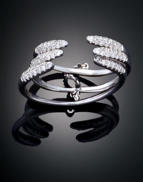 SORTIJA ABIERTA CON DIAMANTES EN ORO BLANCO DE 18 K