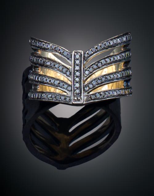 SORTIJA CON DIAMANTES NEGROS EN PLATA