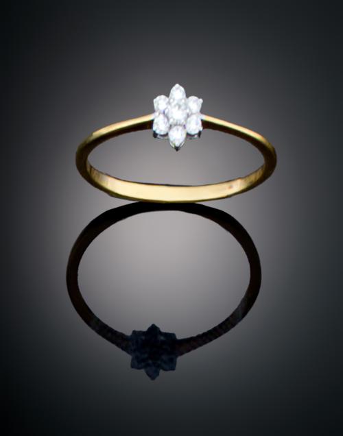 SORTIJA CON DIAMANTES EN ORO AMARILLO DE 18 K