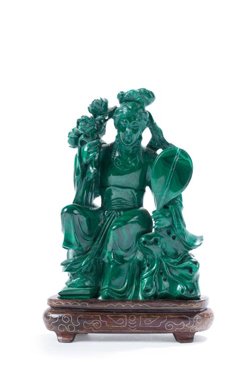 ESCUELA CHINA PPIOS. S.XX"Dama" Escultura de dama con p