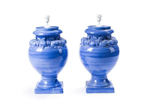 Pareja de lámparas de sobremesa en cerámica vidriada en azu