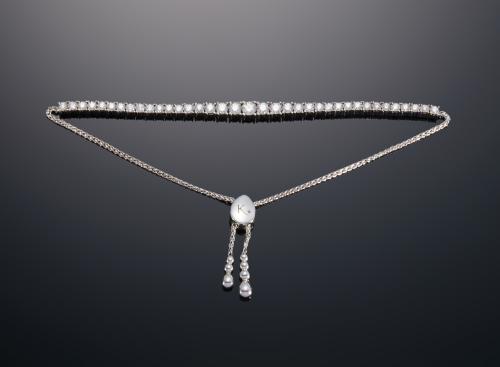 536   -  <p><span class="object_title">Pulsera tipo riviere con diamantes</span></p>