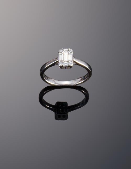 535   -  <p><span class="object_title">Anillo solitario con diamante</span></p>
