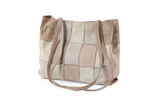 CHANEL, Bolso en ante.