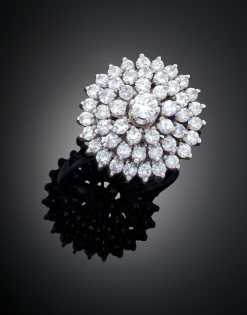 SORTIJA REDONDA CON DIAMANTES EN ORO BLANCO DE 18 K 