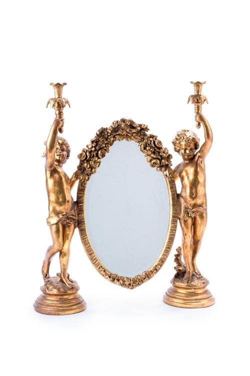 Espejo de sobremesa oval rematado por orla de flores y sost