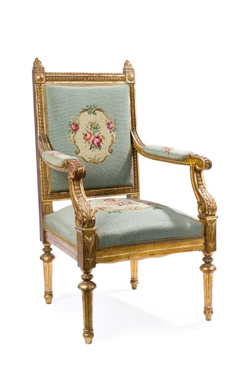 Sillón fernandino, España s. XIX.En madera tallada y dora