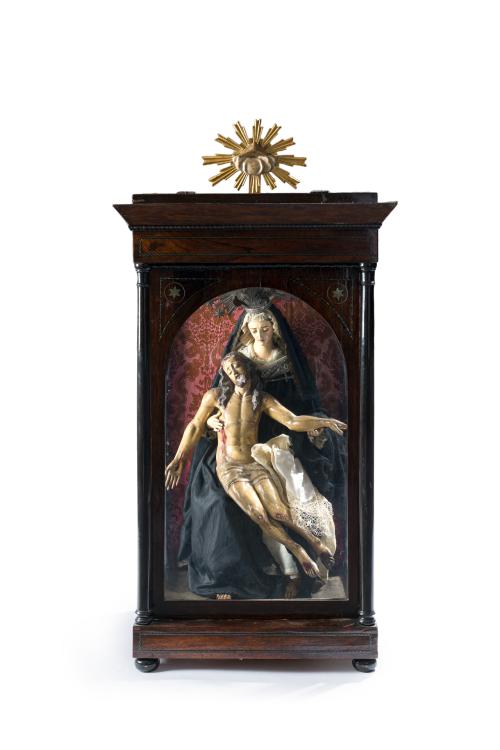 ESCUELA ESPAÑOLA        , Escaparate antiguo formado por Cr