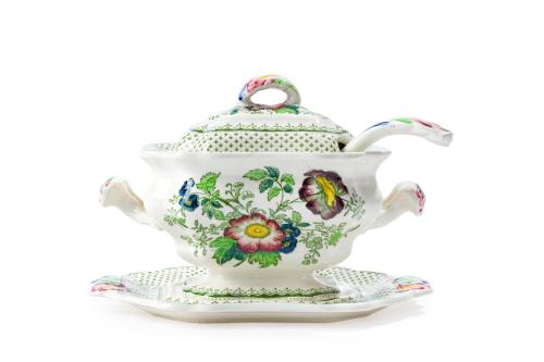  Mason's Ironstone, Inglaterra, s. XX.Sopera en porcelana