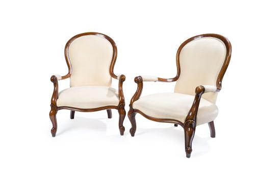 Pareja de butacas isabelinas , España, finales s. XIX.En 