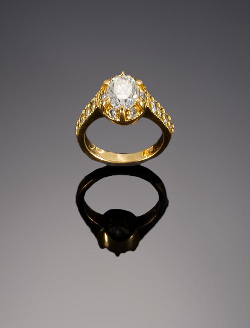 678   -  <p><span class="object_title">Sortija solitario con diamante  1,26cts.</span></p>