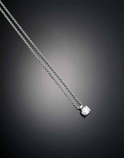 CADENA CON COLGANTE Y DIAMANTE EN ORO BLANCO DE 18 K