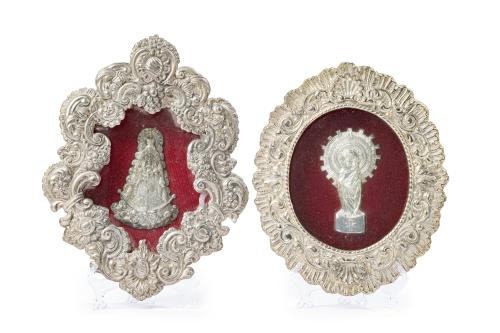Lote de dos placas devocionales en plata del siglo XIX. E